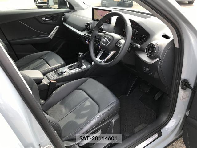 Audi Q2 2023-10 7499603-9
