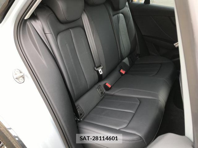 Audi Q2 2023-10 7499603-14