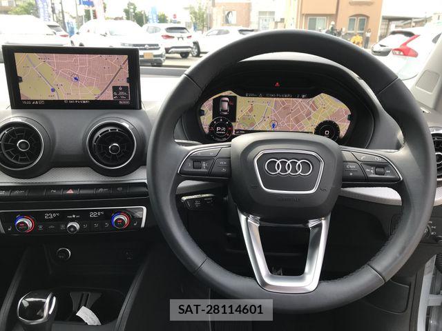 Audi Q2 2023-10 7499603-18