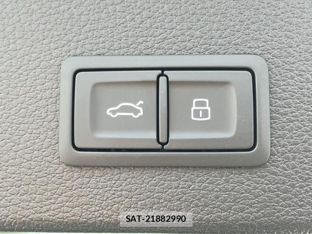 Audi Q2 2023-11 7508132-9
