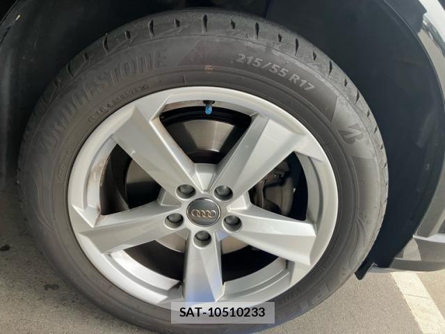 Audi Q2 2017-08 7615076-9