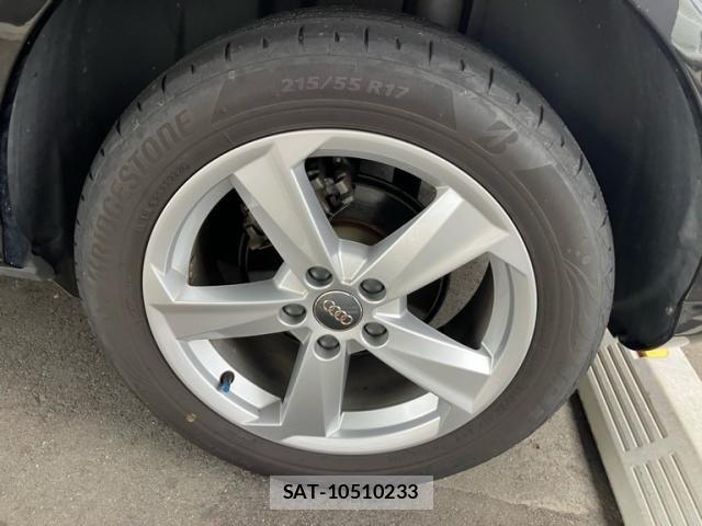 Audi Q2 2017-08 7615076-11