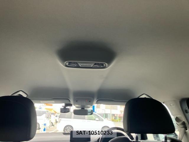 Audi Q2 2017-08 7615076-14