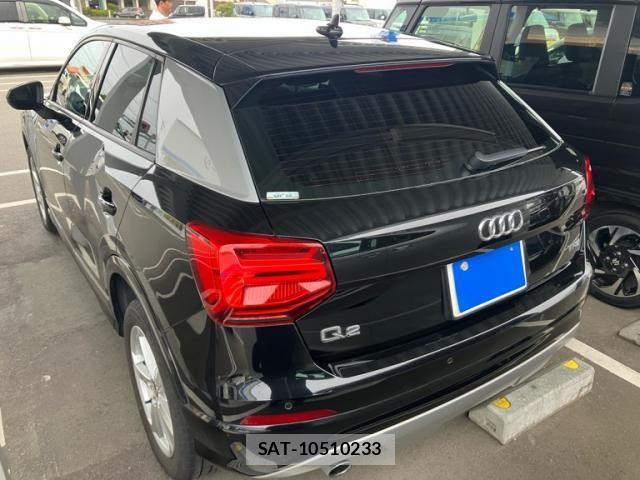 Audi Q2 2017-08 7615076-6