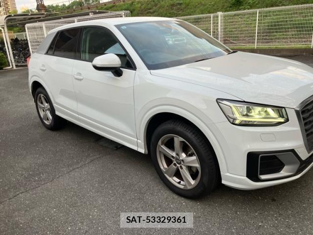 Audi Q2 2019-10 7720957-1