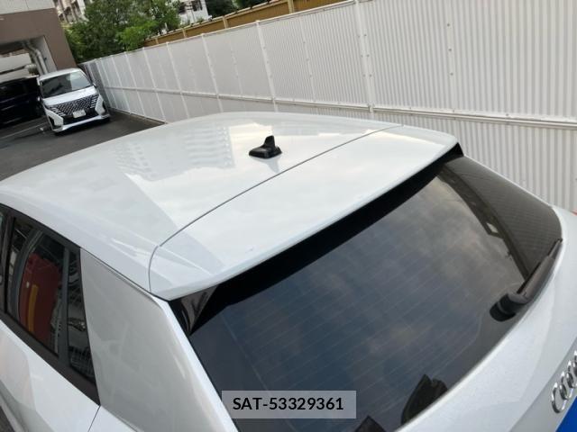 Audi Q2 2019-10 7720957-4