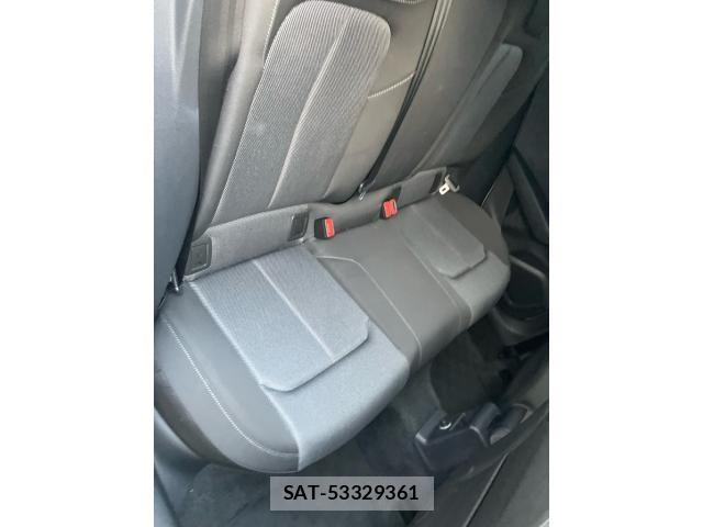 Audi Q2 2019-10 7720957-6