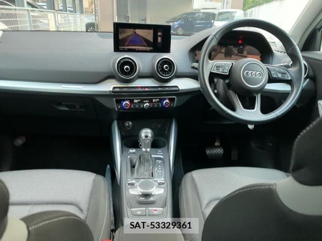 Audi Q2 2019-10 7720957-7
