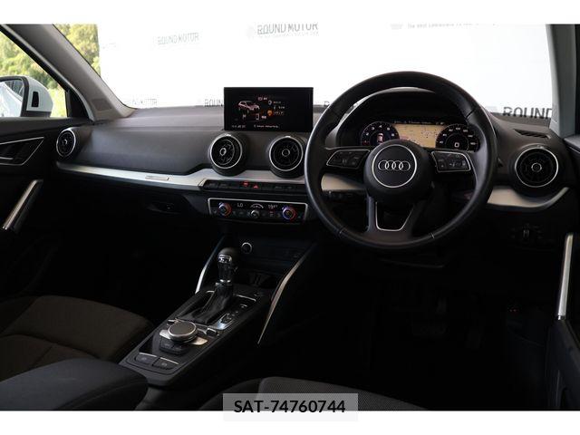 Audi Q2 2017-09 7720966-1