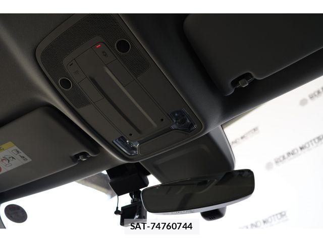 Audi Q2 2017-09 7720966-19