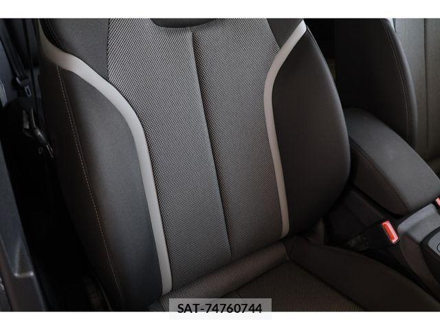 Audi Q2 2017-09 7720966-23