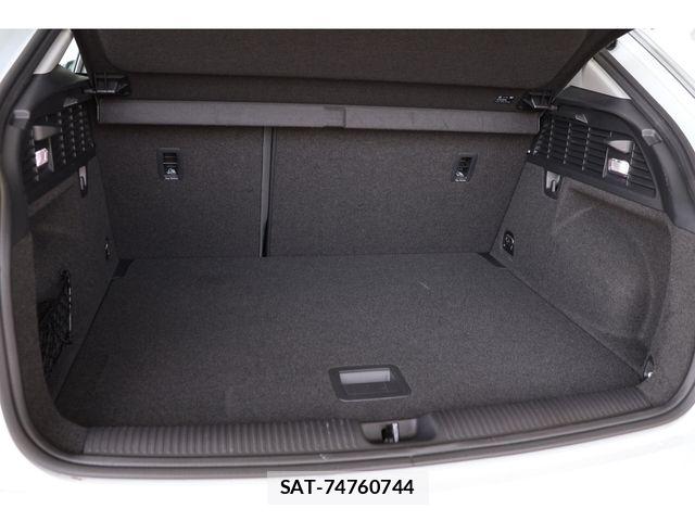 Audi Q2 2017-09 7720966-27