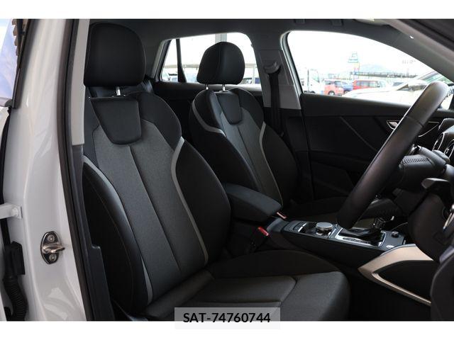 Audi Q2 2017-09 7720966-8
