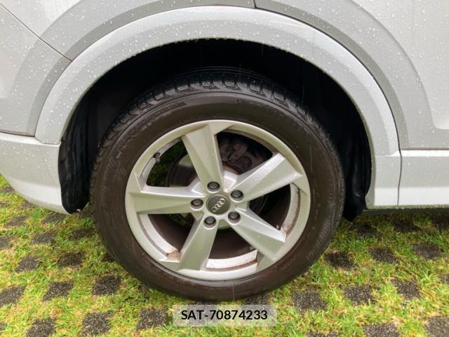 Audi Q2 2019-10 7782713-9