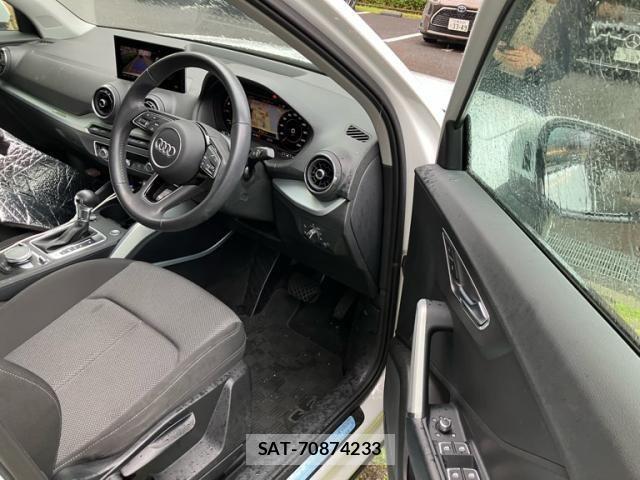 Audi Q2 2019-10 7782713-13