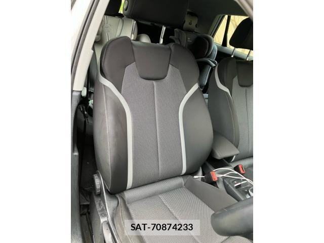 Audi Q2 2019-10 7782713-14