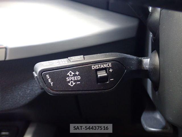 Audi Q2 2018-03 7782717-15