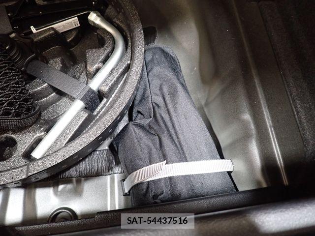 Audi Q2 2018-03 7782717-26