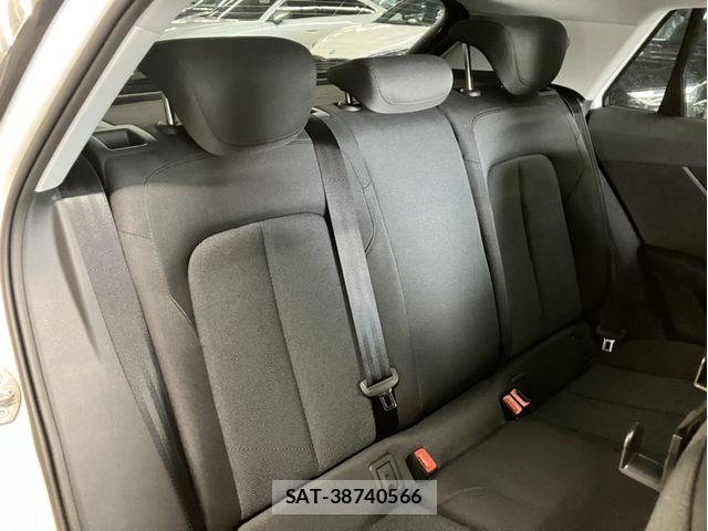 Audi Q2 2024-08 7782715-10