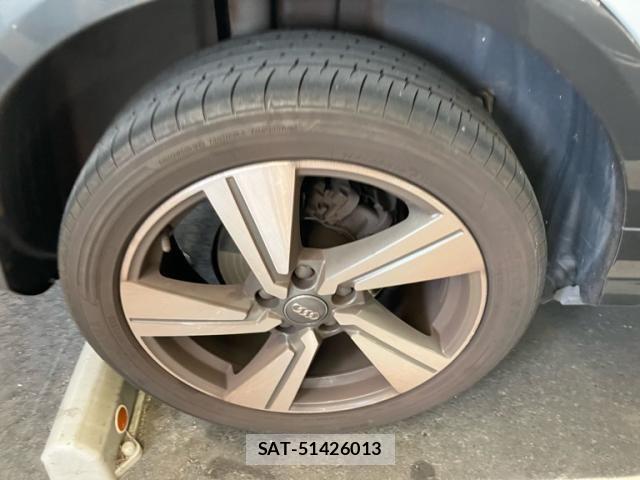Audi Q2 2018-11 7875352-12