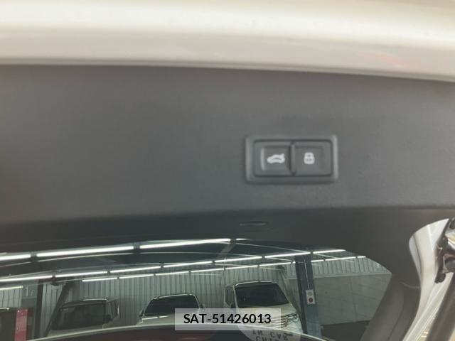 Audi Q2 2018-11 7875352-13