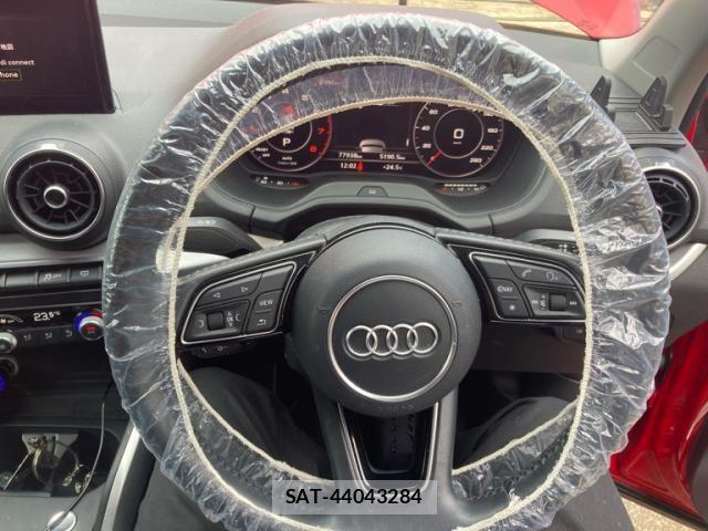 Audi Q2 2017-10 7875353-15
