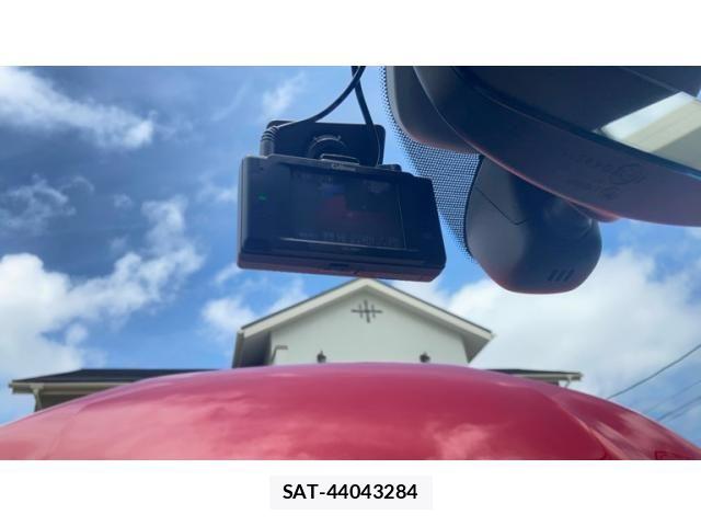 Audi Q2 2017-10 7875353-25