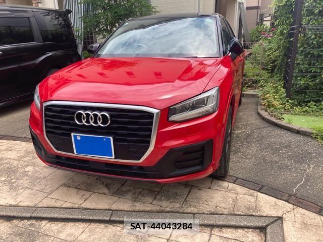 Audi Q2 2017-10 7875353-2