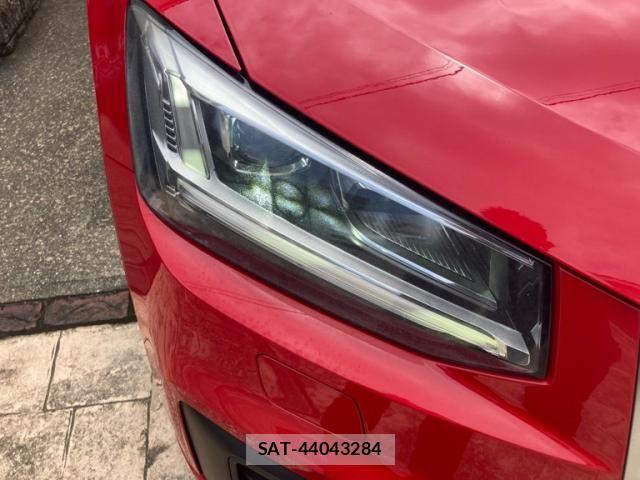 Audi Q2 2017-10 7875353-6