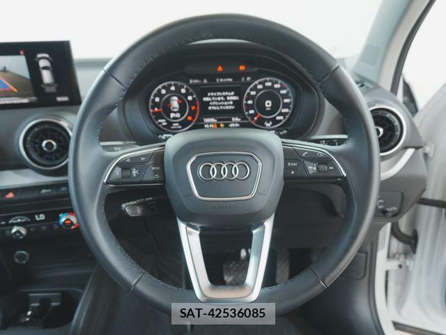 Audi Q2 2023-12 7875350-15