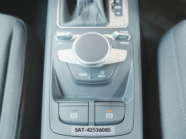 Audi Q2 2023-12 7875350-25