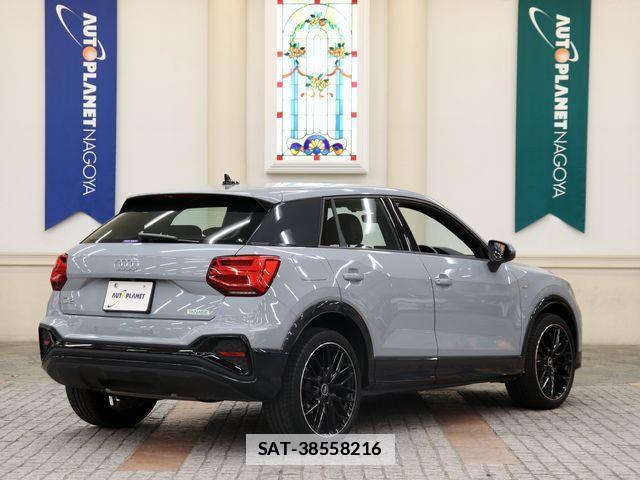 Audi Q2 2021-09 7902264-2