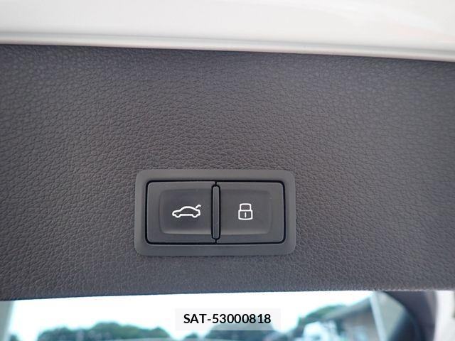 Audi Q2 2017-09 7960240-23