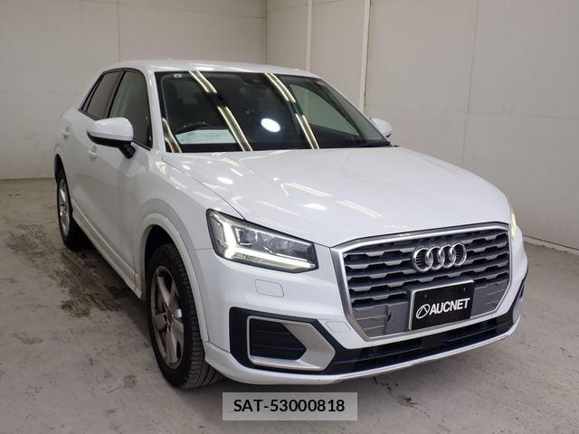 Audi Q2 2017-09 7960240-3