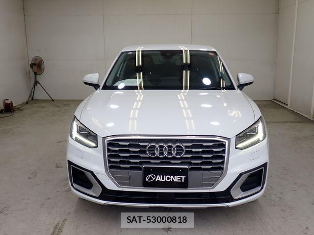 Audi Q2 2017-09 7960240-4