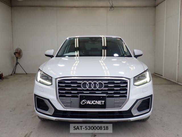 Audi Q2 2017-09 7960240-5