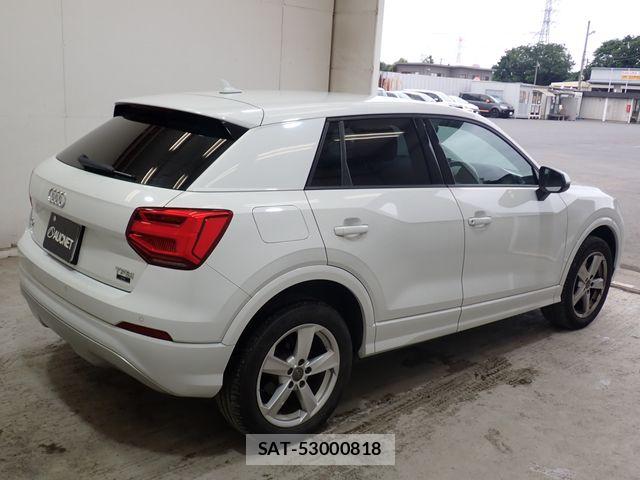 Audi Q2 2017-09 7960240-7