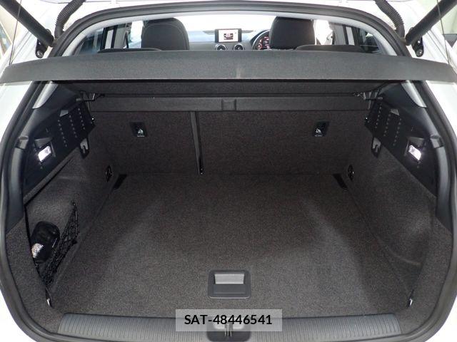 Audi Q2 2019-11 7978555-24