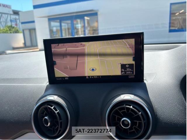 Audi Q2 2018-01 8034467-10