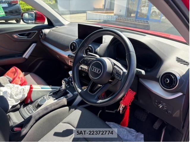 Audi Q2 2018-01 8034467-11
