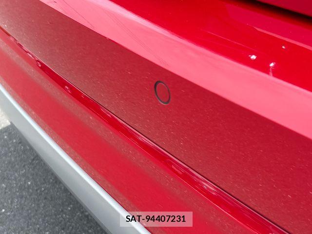 Audi Q2 2020-06 8129022-10