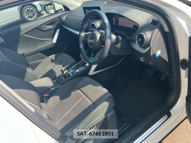 Audi Q2 2018-05 8129021-9