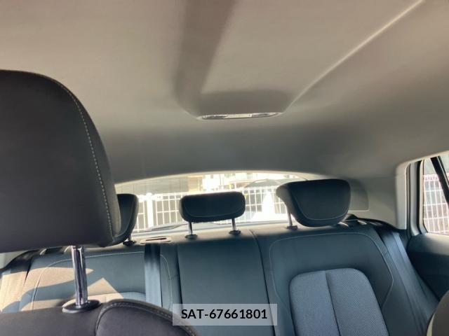 Audi Q2 2018-05 8129021-11