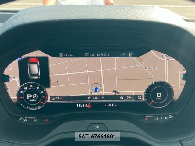 Audi Q2 2018-05 8129021-16