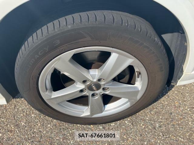 Audi Q2 2018-05 8129021-5