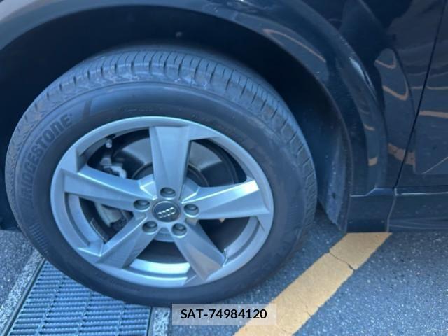 Audi Q2 2017-12 8228941-9