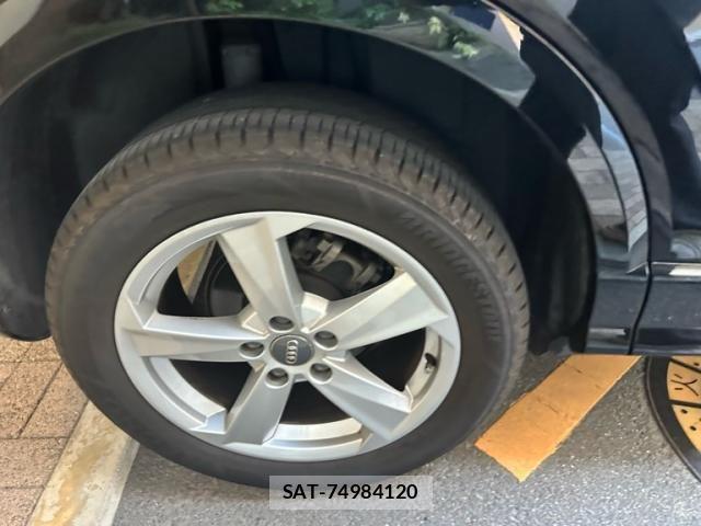 Audi Q2 2017-12 8228941-2