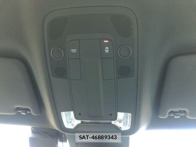 Audi Q2 2018-09 8313147-26
