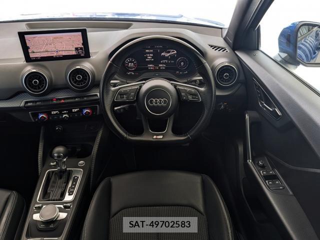 Audi Q2 2017-06 8334930-13