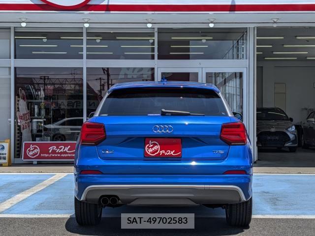 Audi Q2 2017-06 8334930-4